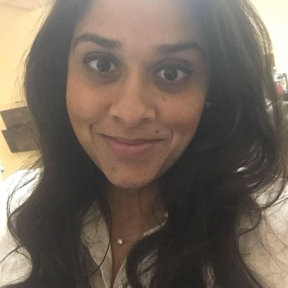 Meet your Posher, Rena